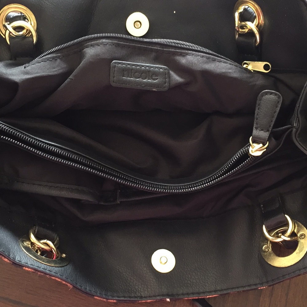 Purse - Picture 3 of 3